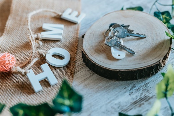 Thoughtful Gift Ideas to Make Every New Home Feel Like Home